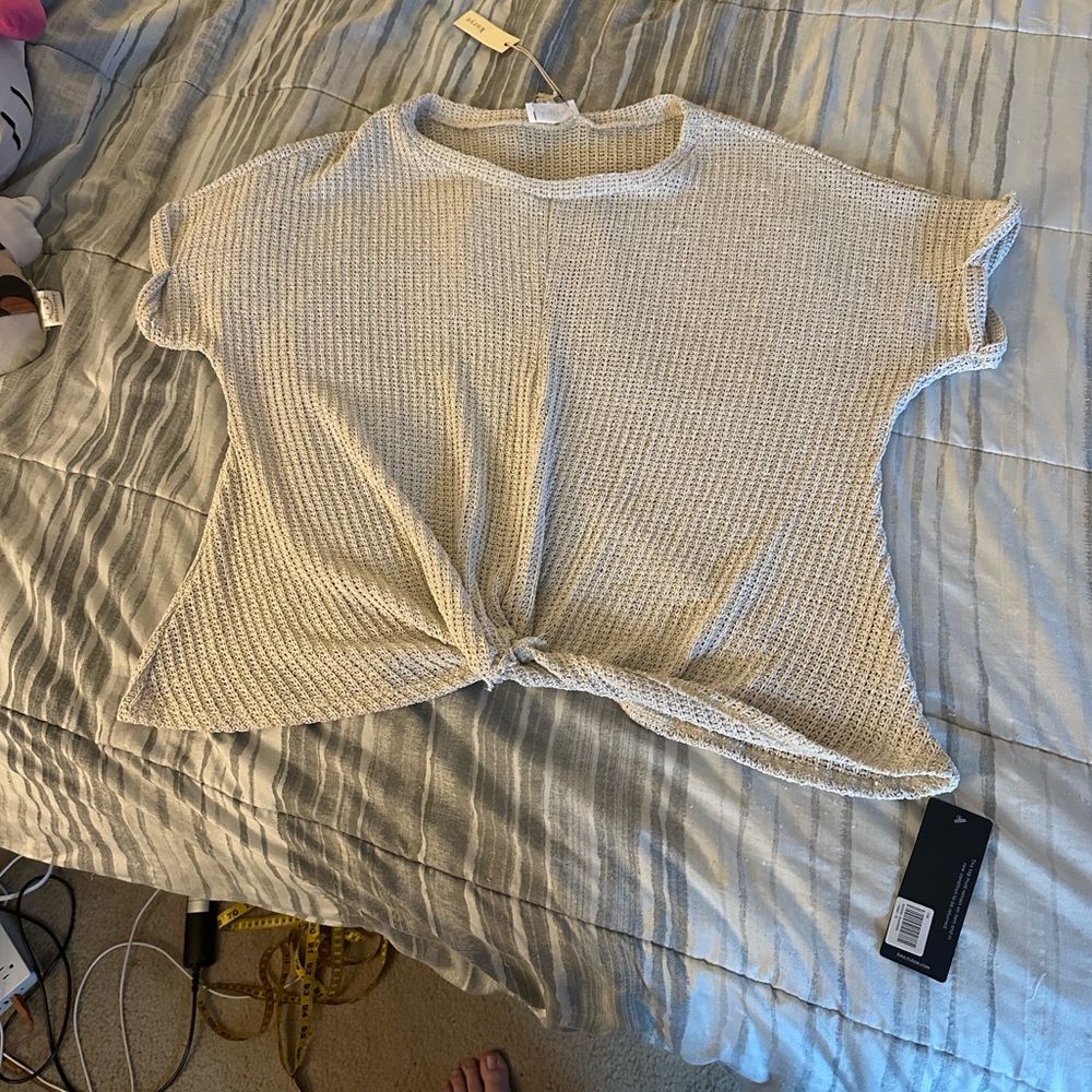 NWT cream Short-Sleeve Twist Front Knit Top